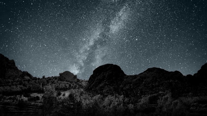 听说百度文心一言已经停止训练了，真的***的？百度这是准备放弃ai了吗？